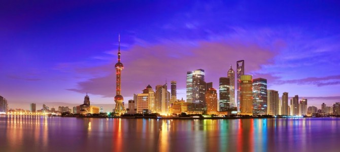 China-Shanghai-Skyline-Night-670x300